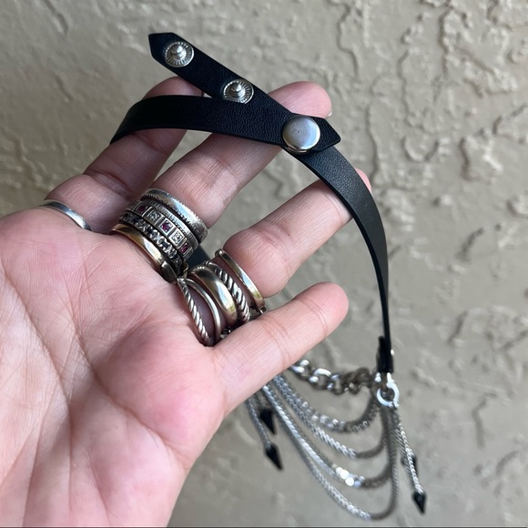 Handmade stainless steel & leather adjustable chain & spikes choker necklace - Picture 9 of 15